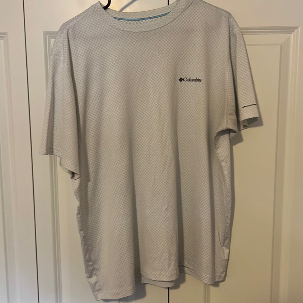 Columbia Omni-Freeze T-Shirt.